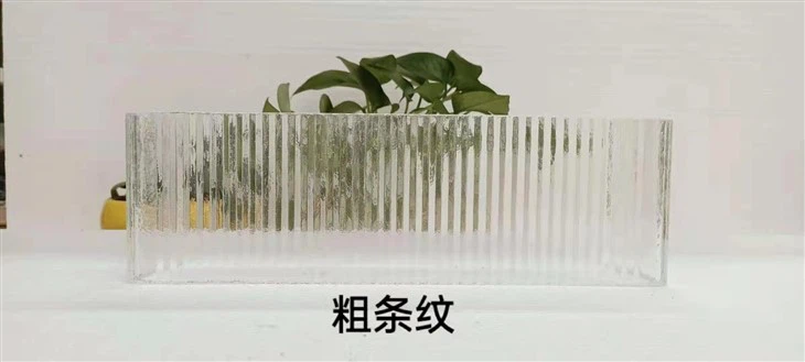 U Glass Specification